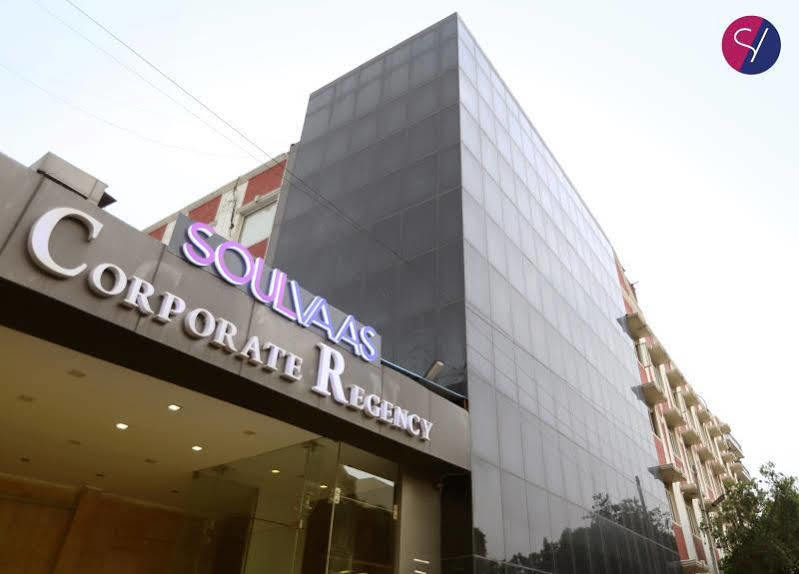 Corporate Regency Hotel New Delhi Exterior photo