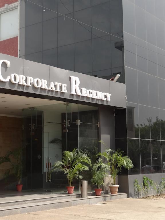 Corporate Regency Hotel New Delhi Exterior photo